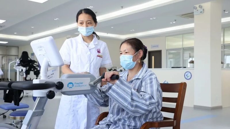 年陪护服务价格背后的考量因素