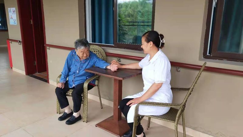 老年人马桶扶手，如何选择更安全可靠？**