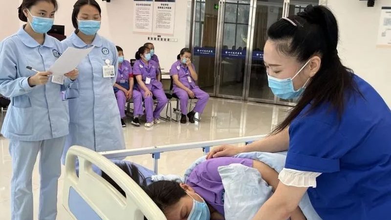 医院护工服务外包合同模板：关键要素与注意事项**